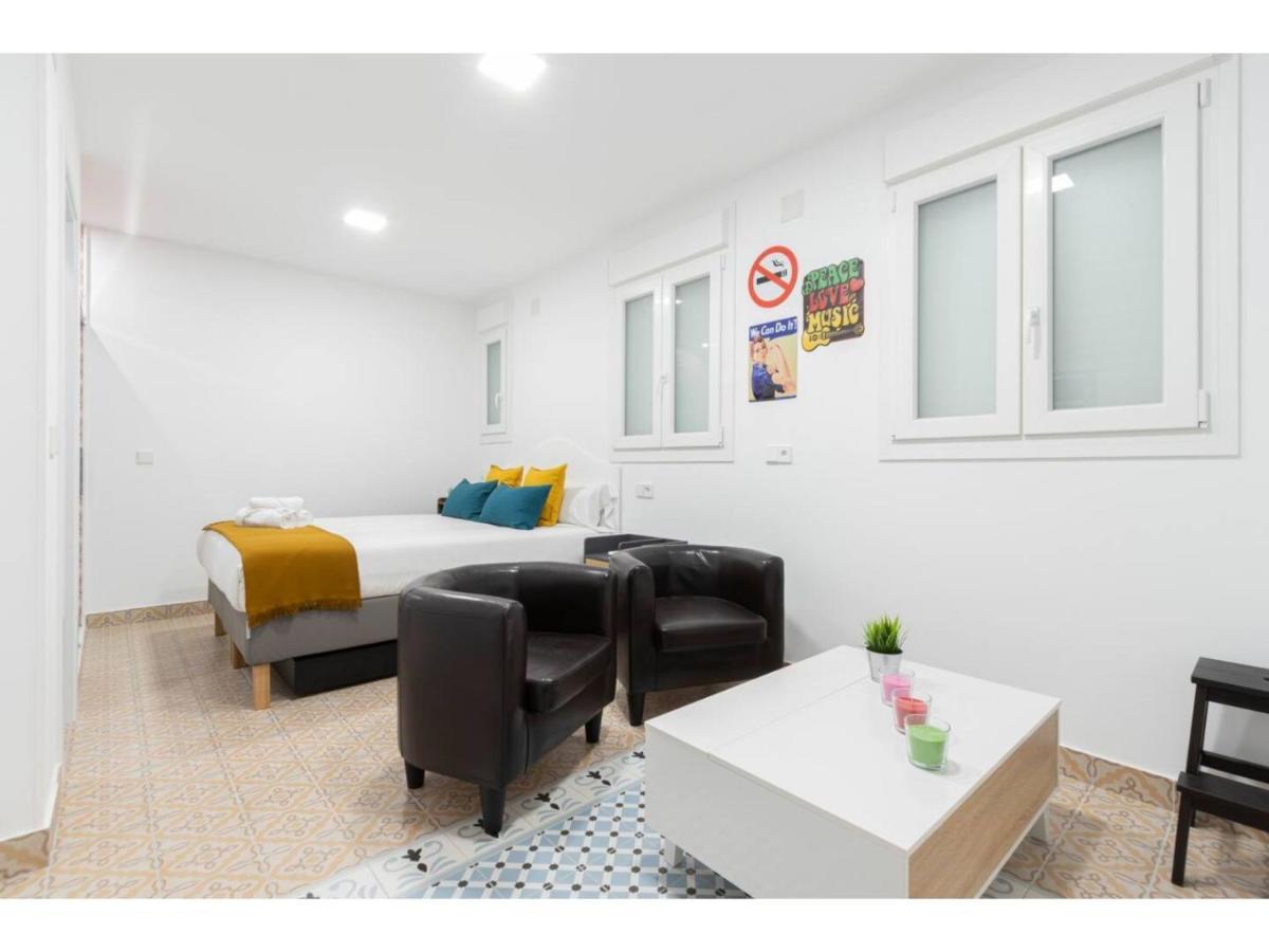 Acogedor Y Silencioso Estudio M1 Embajadores Madrid Buitenkant foto